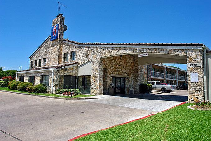 6 Austin, Tx - Downtown Ut Hotel